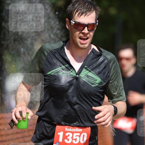 07.09.2025 - 19. Norderstedt Triathlon Michael Strokosch http://msf.ph/oto/8749428 07.09.2025 12:41:36 Laufen 164, 287, 823, 846, 1350 meine-sportfotos.de