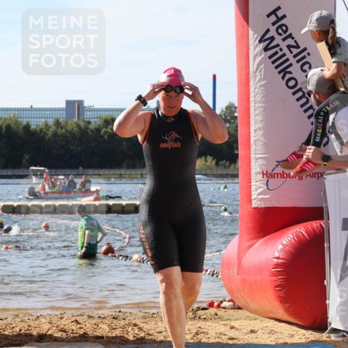 07.09.2025 - 19. Norderstedt Triathlon Luisa Fischer http://msf.ph/oto/8749438 07.09.2025 10:57:05 Schwimmen 1152, 1394 meine-sportfotos.de