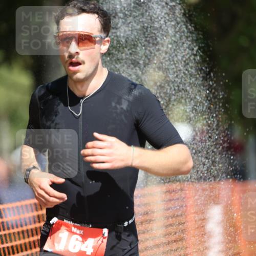 07.09.2025 - 19. Norderstedt Triathlon Michael Strokosch http://msf.ph/oto/8749439 07.09.2025 12:41:37 Laufen 164, 287, 823, 846, 1350 meine-sportfotos.de