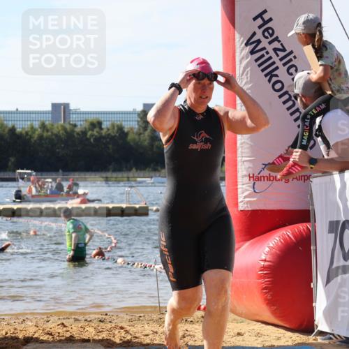 07.09.2025 - 19. Norderstedt Triathlon Luisa Fischer http://msf.ph/oto/8749440 07.09.2025 10:57:05 Schwimmen 1152, 1394 meine-sportfotos.de