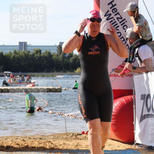 07.09.2025 - 19. Norderstedt Triathlon Luisa Fischer http://msf.ph/oto/8749444 07.09.2025 10:57:05 Schwimmen 1152, 1394 meine-sportfotos.de