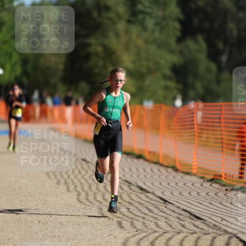 07.09.2025 - 19. Norderstedt Triathlon Michael Strokosch http://msf.ph/oto/8749450 07.09.2025 09:49:04 Laufen 560, 581 meine-sportfotos.de