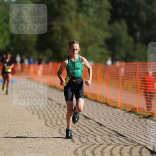 07.09.2025 - 19. Norderstedt Triathlon Michael Strokosch http://msf.ph/oto/8749454 07.09.2025 09:49:04 Laufen 560, 581 meine-sportfotos.de