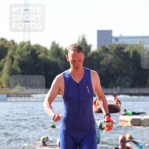 07.09.2025 - 19. Norderstedt Triathlon Luisa Fischer http://msf.ph/oto/8749455 07.09.2025 10:57:10 Schwimmen 1152, 1218, 1228, 1394 meine-sportfotos.de