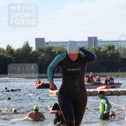 07.09.2025 - 19. Norderstedt Triathlon Luisa Fischer http://msf.ph/oto/8749478 07.09.2025 10:57:14 Schwimmen 1218, 1228, 1394 meine-sportfotos.de