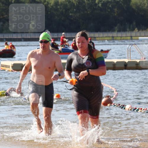07.09.2025 - 19. Norderstedt Triathlon Luisa Fischer http://msf.ph/oto/8749513 07.09.2025 10:57:19 Schwimmen 1161, 1218, 1228, 1253 meine-sportfotos.de