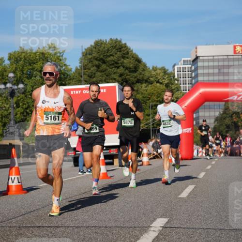 07.09.2025 - BARMER Alsterlauf Yannick Fuchs http://msf.ph/oto/8749514 07.09.2025 09:34:18 Laufen 5161, 499, 5878, 4632, 39 meine-sportfotos.de