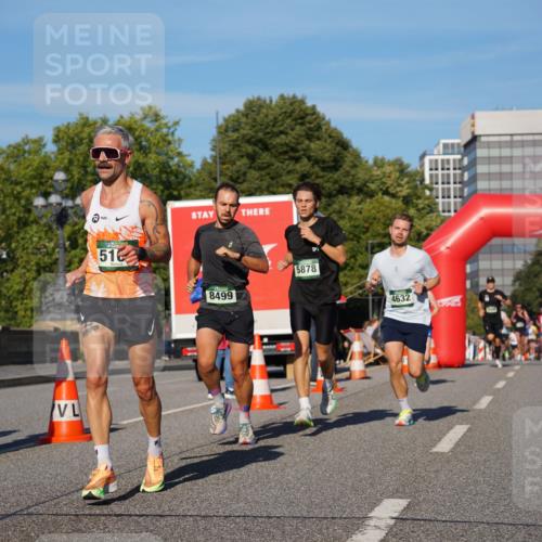 07.09.2025 - BARMER Alsterlauf Yannick Fuchs http://msf.ph/oto/8749521 07.09.2025 09:34:18 Laufen 516, 8499, 5878, 4632 meine-sportfotos.de