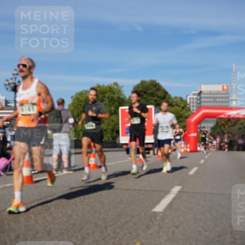 07.09.2025 - BARMER Alsterlauf Yannick Fuchs http://msf.ph/oto/8749543 07.09.2025 09:34:19 Laufen 3161 meine-sportfotos.de