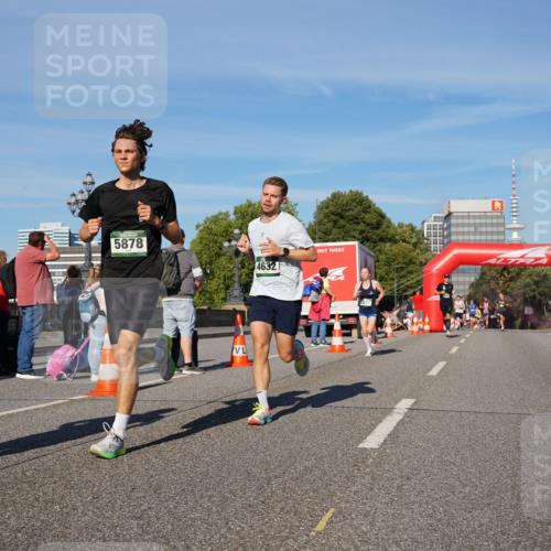 07.09.2025 - BARMER Alsterlauf Yannick Fuchs http://msf.ph/oto/8749573 07.09.2025 09:34:20 Laufen 5878, 4632 meine-sportfotos.de