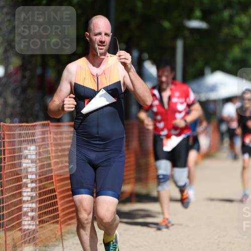 07.09.2025 - 19. Norderstedt Triathlon Michael Strokosch http://msf.ph/oto/8749584 07.09.2025 12:41:56 Laufen 756, 800, 1243, 1327 meine-sportfotos.de