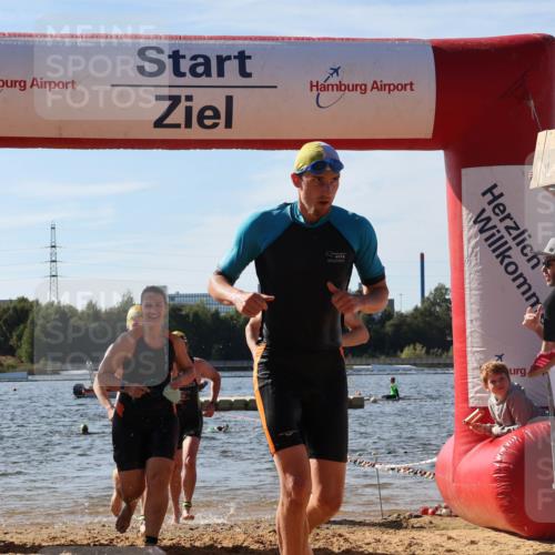 07.09.2025 - 19. Norderstedt Triathlon Luisa Fischer http://msf.ph/oto/8749589 07.09.2025 10:57:37 Schwimmen 185, 300, 806, 862, 1278, 1323 meine-sportfotos.de