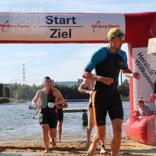 07.09.2025 - 19. Norderstedt Triathlon Luisa Fischer http://msf.ph/oto/8749591 07.09.2025 10:57:37 Schwimmen 185, 300, 806, 862, 1278, 1323 meine-sportfotos.de