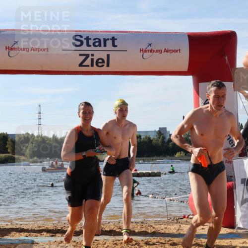 07.09.2025 - 19. Norderstedt Triathlon Luisa Fischer http://msf.ph/oto/8749601 07.09.2025 10:57:38 Schwimmen 185, 300, 806, 862, 1278, 1323 meine-sportfotos.de