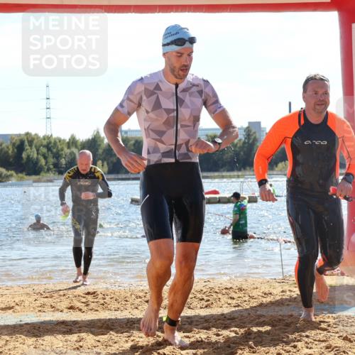 07.09.2025 - 19. Norderstedt Triathlon Luisa Fischer http://msf.ph/oto/8749634 07.09.2025 15:11:34 Schwimmen 376, 924, 931, 1407, 1444, 1455 meine-sportfotos.de