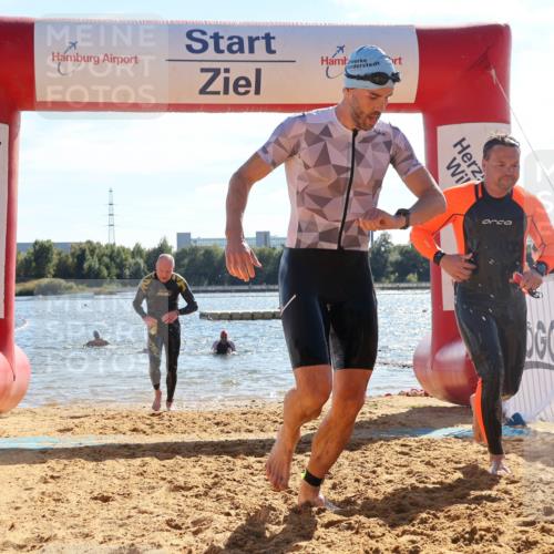 07.09.2025 - 19. Norderstedt Triathlon Luisa Fischer http://msf.ph/oto/8749640 07.09.2025 15:11:34 Schwimmen 376, 924, 931, 1407, 1444, 1455 meine-sportfotos.de