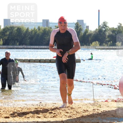 07.09.2025 - 19. Norderstedt Triathlon Luisa Fischer http://msf.ph/oto/8749682 07.09.2025 15:11:46 Schwimmen 432, 925, 931, 1455 meine-sportfotos.de