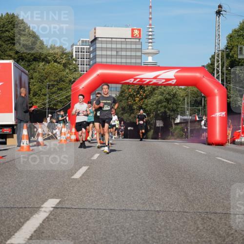 07.09.2025 - BARMER Alsterlauf Yannick Fuchs http://msf.ph/oto/8749712 07.09.2025 09:34:26 Laufen 1, 8375 meine-sportfotos.de