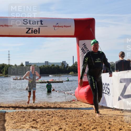 07.09.2025 - 19. Norderstedt Triathlon Luisa Fischer http://msf.ph/oto/8749732 07.09.2025 10:58:11 Schwimmen 152, 710 meine-sportfotos.de
