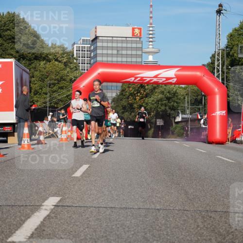 07.09.2025 - BARMER Alsterlauf Yannick Fuchs http://msf.ph/oto/8749737 07.09.2025 09:34:26 Laufen 1, 8375 meine-sportfotos.de