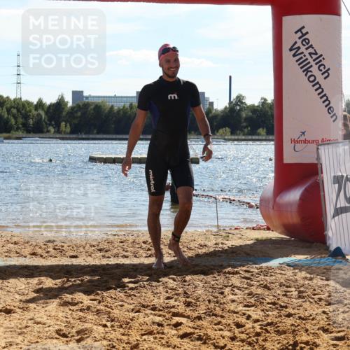 07.09.2025 - 19. Norderstedt Triathlon Luisa Fischer http://msf.ph/oto/8749759 07.09.2025 15:12:30 Schwimmen 952 meine-sportfotos.de