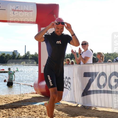 07.09.2025 - 19. Norderstedt Triathlon Luisa Fischer http://msf.ph/oto/8749779 07.09.2025 15:12:31 Schwimmen 952 meine-sportfotos.de