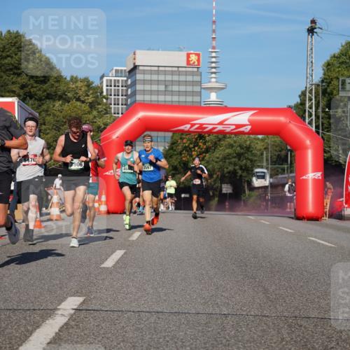 07.09.2025 - BARMER Alsterlauf Yannick Fuchs http://msf.ph/oto/8749804 07.09.2025 09:34:29 Laufen 83, 3906, 466, 3597 meine-sportfotos.de
