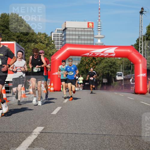 07.09.2025 - BARMER Alsterlauf Yannick Fuchs http://msf.ph/oto/8749812 07.09.2025 09:34:29 Laufen 8375, 476, 3906, 4665, 3597 meine-sportfotos.de