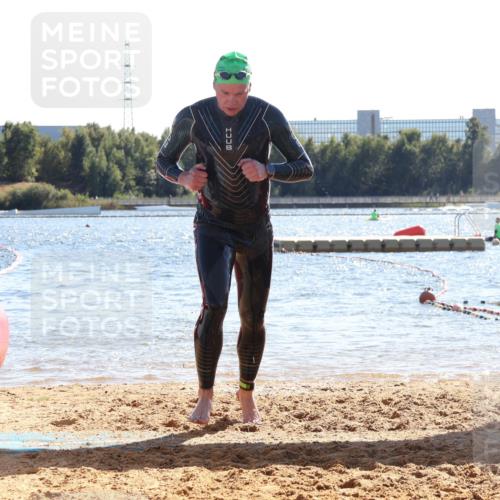 07.09.2025 - 19. Norderstedt Triathlon Luisa Fischer http://msf.ph/oto/8749813 07.09.2025 15:13:34 Schwimmen 947 meine-sportfotos.de