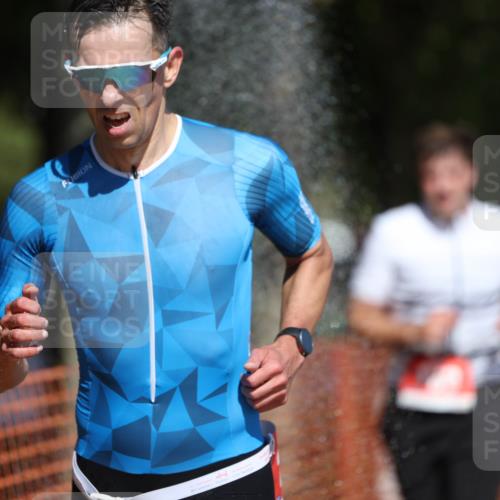07.09.2025 - 19. Norderstedt Triathlon Michael Strokosch http://msf.ph/oto/8749829 07.09.2025 12:42:13 Laufen 168, 189, 215, 717, 793, 1249, 1300 meine-sportfotos.de