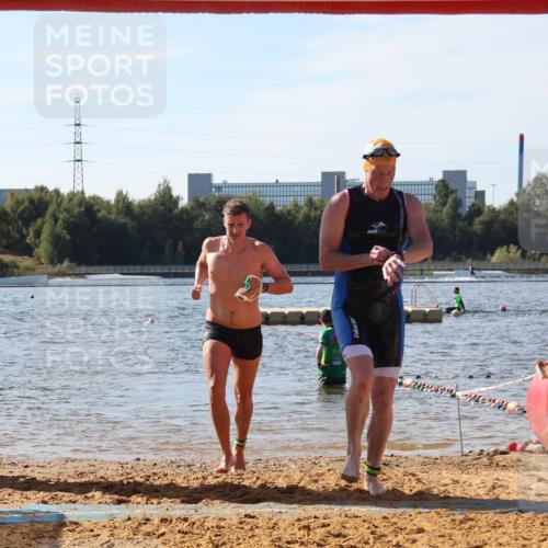 07.09.2025 - 19. Norderstedt Triathlon Luisa Fischer http://msf.ph/oto/8749837 07.09.2025 10:58:28 Schwimmen 704, 1274 meine-sportfotos.de