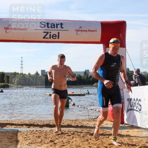 07.09.2025 - 19. Norderstedt Triathlon Luisa Fischer http://msf.ph/oto/8749856 07.09.2025 10:58:30 Schwimmen 704, 1274 meine-sportfotos.de