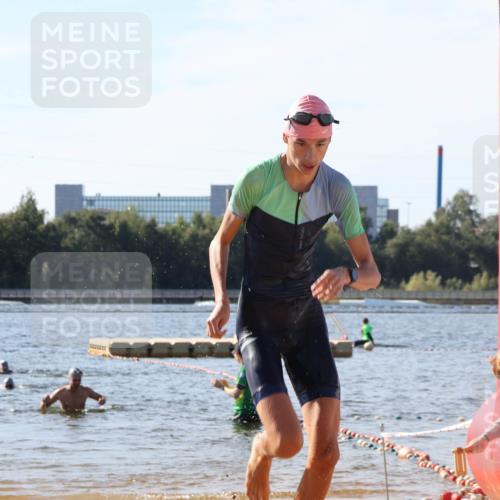 07.09.2025 - 19. Norderstedt Triathlon Luisa Fischer http://msf.ph/oto/8749888 07.09.2025 10:59:37 Schwimmen 1190 meine-sportfotos.de