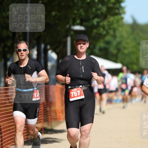 07.09.2025 - 19. Norderstedt Triathlon Michael Strokosch http://msf.ph/oto/8749913 07.09.2025 12:42:23 Laufen 169, 757, 793, 1280, 1300 meine-sportfotos.de