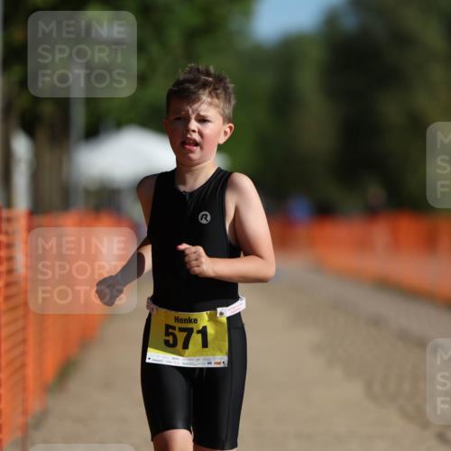 07.09.2025 - 19. Norderstedt Triathlon Michael Strokosch http://msf.ph/oto/8749916 07.09.2025 09:50:21 Laufen 571 meine-sportfotos.de