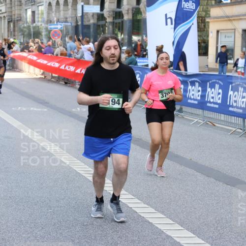 07.09.2025 - BARMER Alsterlauf Strokosch-Dieckow http://msf.ph/oto/8749917 07.09.2025 10:15:44 Ziel 2321, 2343, 2354, 2690, 2943, 2961, 2974, 3061, 3429, 3430, 3621, 3648, 3649, 3742, 3772, 3903, 4221, 4315, 4468, 4538, 4719, 4720, 4768, 5121, 5563, 5756, 8018, 8222, 8313 meine-sportfotos.de