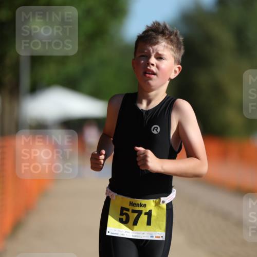 07.09.2025 - 19. Norderstedt Triathlon Michael Strokosch http://msf.ph/oto/8749927 07.09.2025 09:50:22 Laufen 571 meine-sportfotos.de