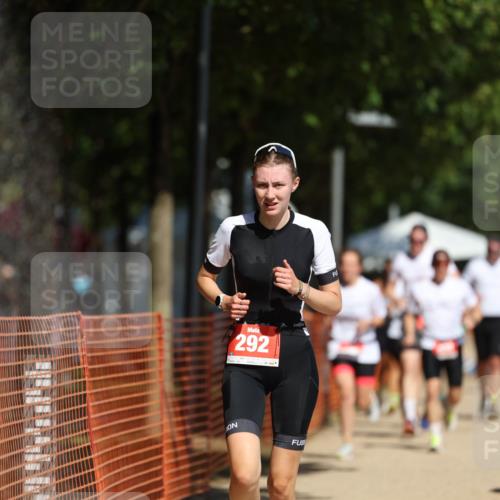 07.09.2025 - 19. Norderstedt Triathlon Michael Strokosch http://msf.ph/oto/8749961 07.09.2025 12:42:31 Laufen 139, 261, 292, 780, 828 meine-sportfotos.de