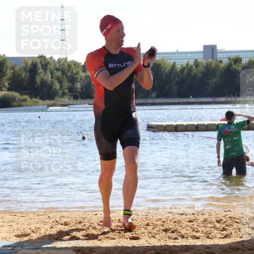 07.09.2025 - 19. Norderstedt Triathlon Luisa Fischer http://msf.ph/oto/8749962 07.09.2025 15:16:00 Schwimmen 412 meine-sportfotos.de