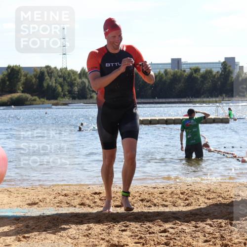 07.09.2025 - 19. Norderstedt Triathlon Luisa Fischer http://msf.ph/oto/8749969 07.09.2025 15:16:01 Schwimmen 412 meine-sportfotos.de