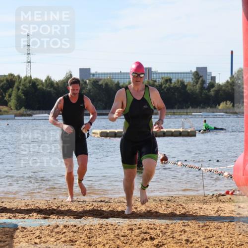 07.09.2025 - 19. Norderstedt Triathlon Luisa Fischer http://msf.ph/oto/8749975 07.09.2025 11:00:23 Schwimmen 784, 1225 meine-sportfotos.de