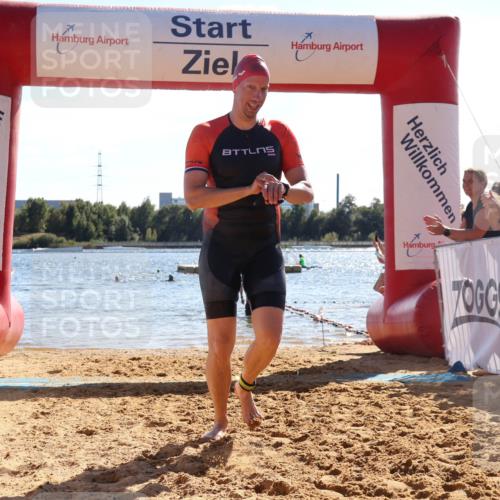 07.09.2025 - 19. Norderstedt Triathlon Luisa Fischer http://msf.ph/oto/8749985 07.09.2025 15:16:02 Schwimmen 412 meine-sportfotos.de