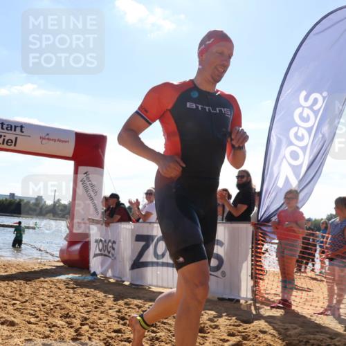 07.09.2025 - 19. Norderstedt Triathlon Luisa Fischer http://msf.ph/oto/8750002 07.09.2025 15:16:04 Schwimmen 412 meine-sportfotos.de