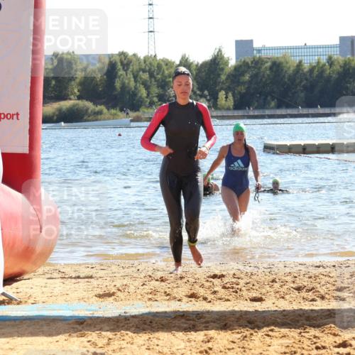 07.09.2025 - 19. Norderstedt Triathlon Luisa Fischer http://msf.ph/oto/8750021 07.09.2025 15:16:48 Schwimmen 941, 957, 1418 meine-sportfotos.de