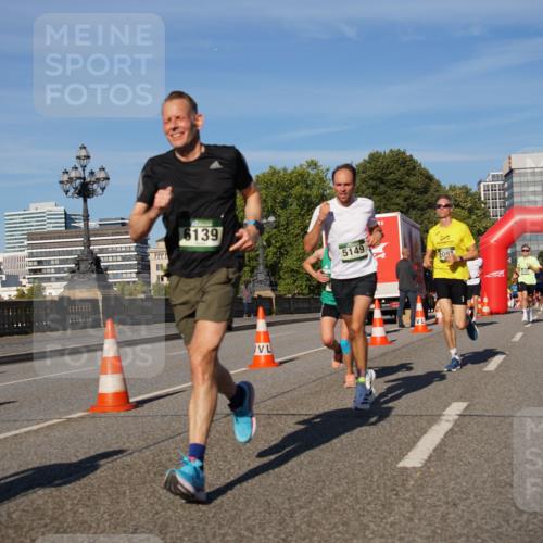 07.09.2025 - BARMER Alsterlauf Yannick Fuchs http://msf.ph/oto/8750027 07.09.2025 09:34:36 Laufen 144, 6139, 5149, 209 meine-sportfotos.de