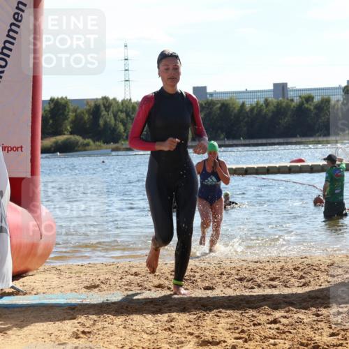 07.09.2025 - 19. Norderstedt Triathlon Luisa Fischer http://msf.ph/oto/8750039 07.09.2025 15:16:50 Schwimmen 941, 957, 1418 meine-sportfotos.de
