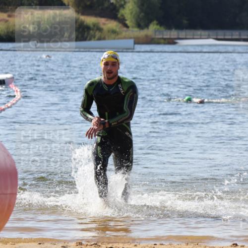 07.09.2025 - 19. Norderstedt Triathlon Luisa Fischer http://msf.ph/oto/8750068 07.09.2025 11:13:35 Schwimmen 1383 meine-sportfotos.de