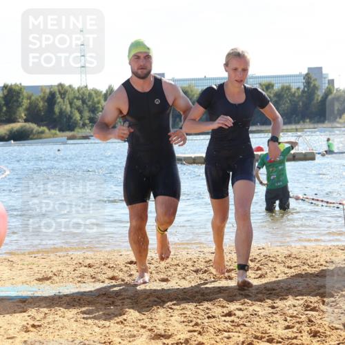 07.09.2025 - 19. Norderstedt Triathlon Luisa Fischer http://msf.ph/oto/8750088 07.09.2025 15:17:02 Schwimmen 875, 912, 941, 957 meine-sportfotos.de