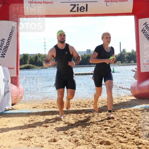 07.09.2025 - 19. Norderstedt Triathlon Luisa Fischer http://msf.ph/oto/8750095 07.09.2025 15:17:02 Schwimmen 875, 912, 941, 957 meine-sportfotos.de