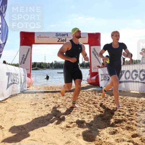 07.09.2025 - 19. Norderstedt Triathlon Luisa Fischer http://msf.ph/oto/8750103 07.09.2025 15:17:03 Schwimmen 875, 912, 957 meine-sportfotos.de
